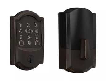 با قفل جدید Schlage می‌توانید در خانه خود را با آیفون یا اپل واچ باز کنید
